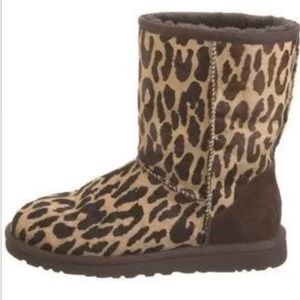 UGG Calf Hair Animal Print Mid Boots Women’s 7